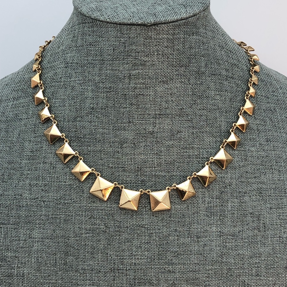Vera Wang Pyramid shaped linked Gold Tone necklace